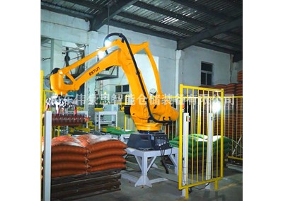 企業(yè)選擇白炭黑全自動碼垛機的原因是什么？