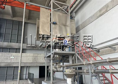 碳酸鈣噸袋拆袋機有哪些主要優(yōu)點？